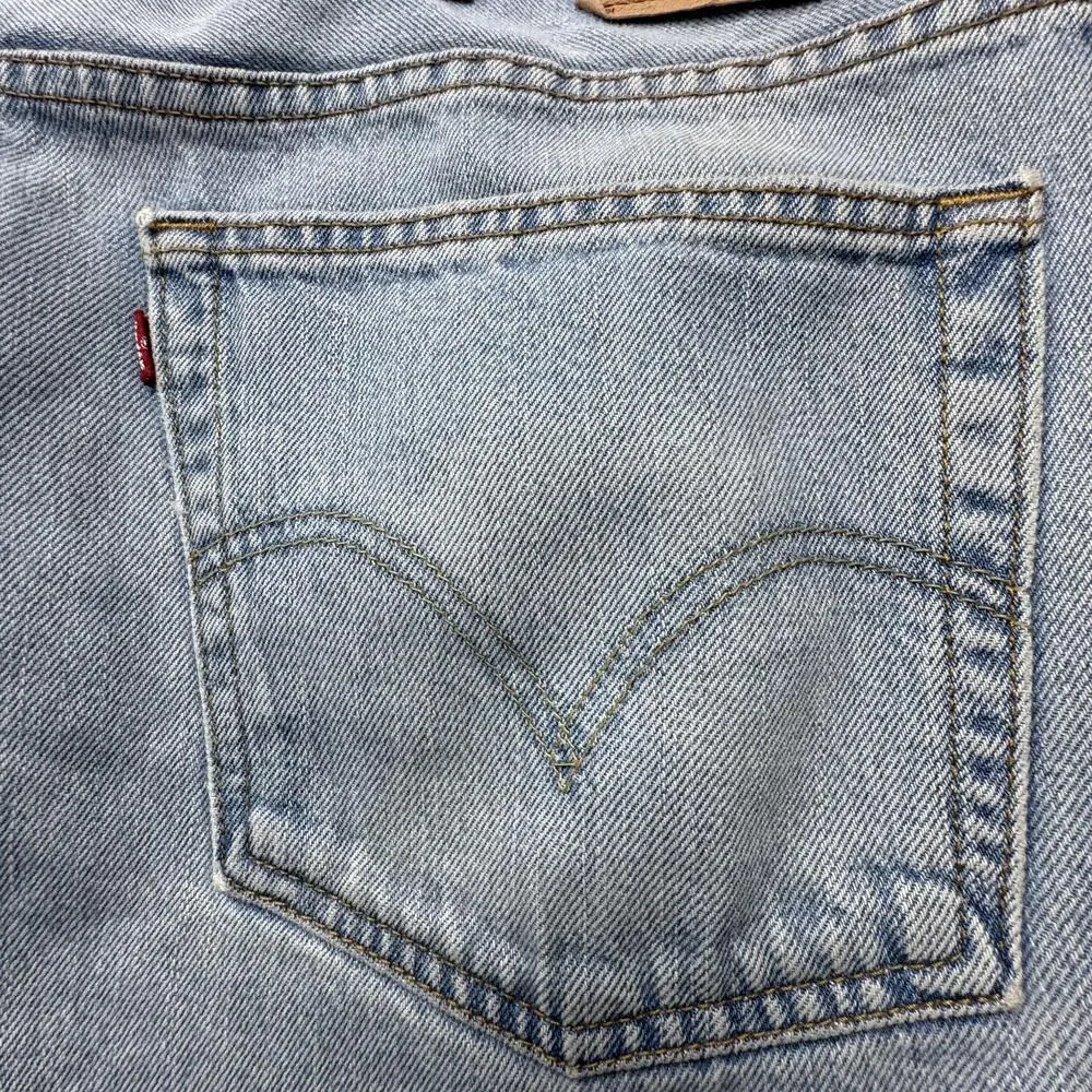 Vintage Levi's 505 Jeans Mens 42x30 Light Wash Straight Leg Distressed